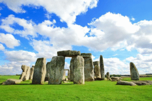 Guided Stonehenge London tours from the city with scenic countryside views